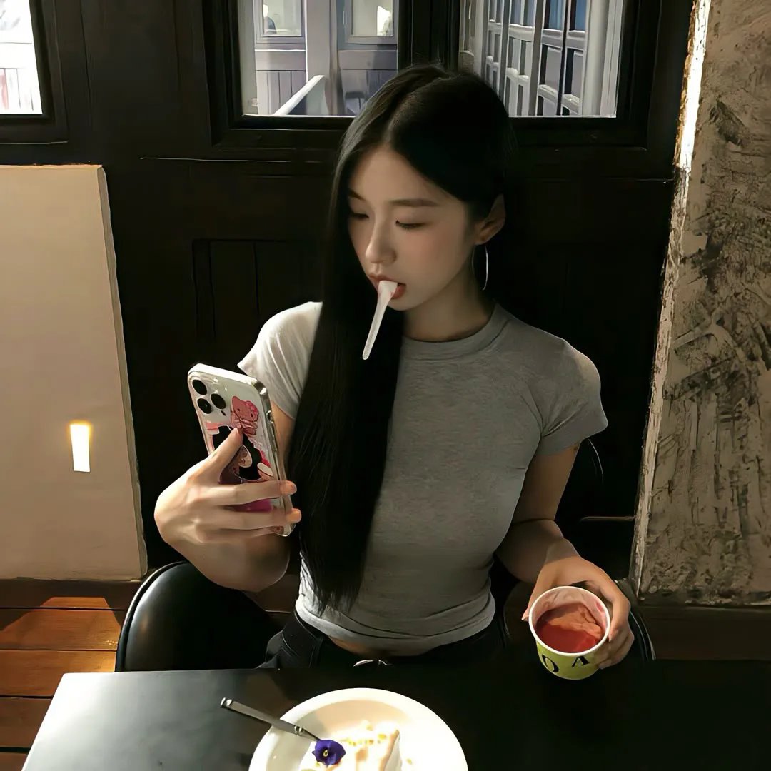 歌唱动荡的青春